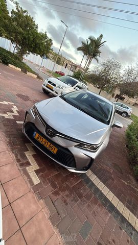 טויוטה קורולה