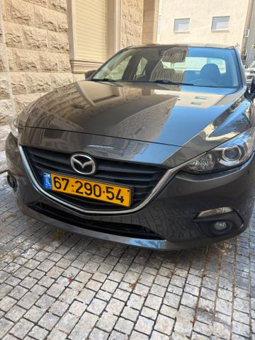 מאזדה 3