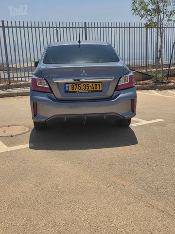 מיצובישי אטראז'