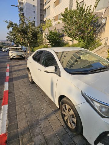 טויוטה קורולה