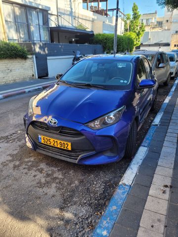 טויוטה יאריס
