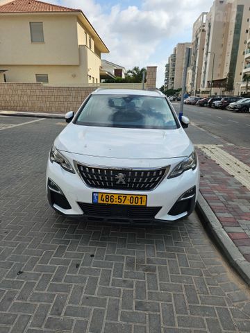 פיג'ו 3008