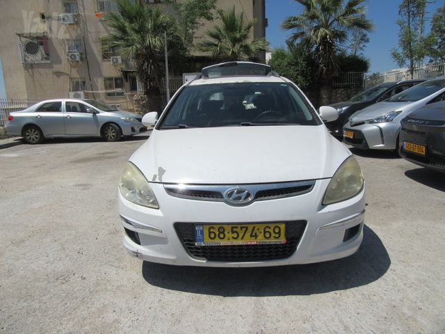 יונדאי i30