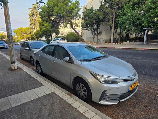 טויוטה קורולה
