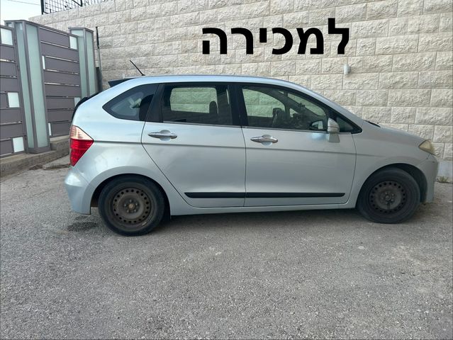 מודעת רכב הונדה FR-V