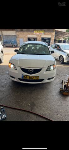 מאזדה 3