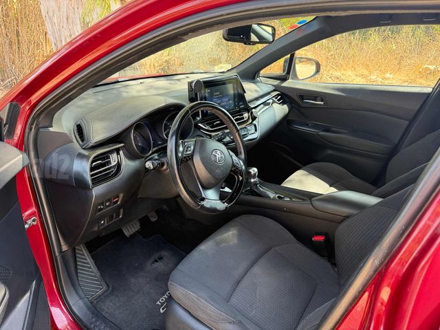 טויוטה C-HR
