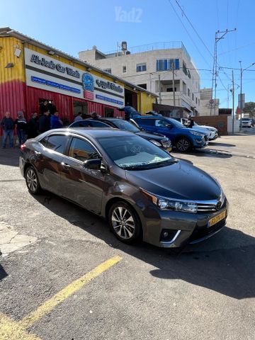 טויוטה קורולה