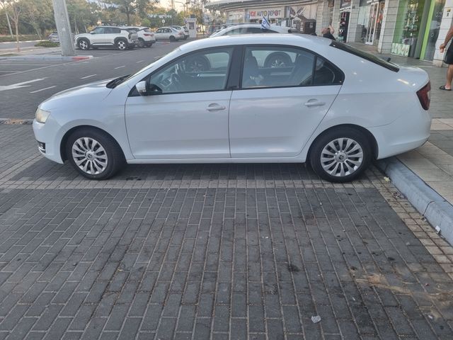 סקודה ראפיד