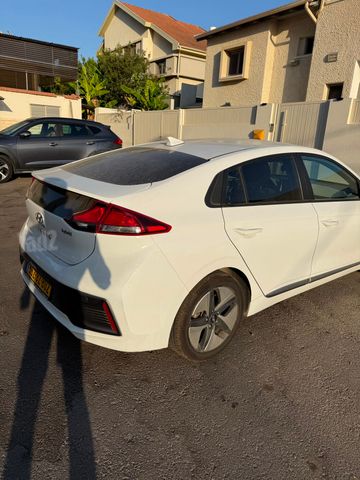 מודעת רכב יונדאי איוניק