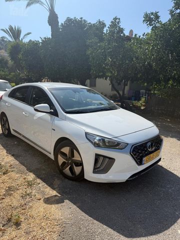יונדאי איוניק