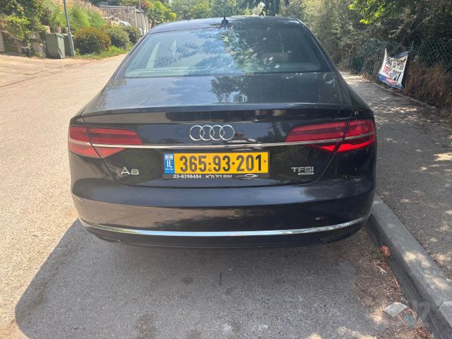 אאודי A8