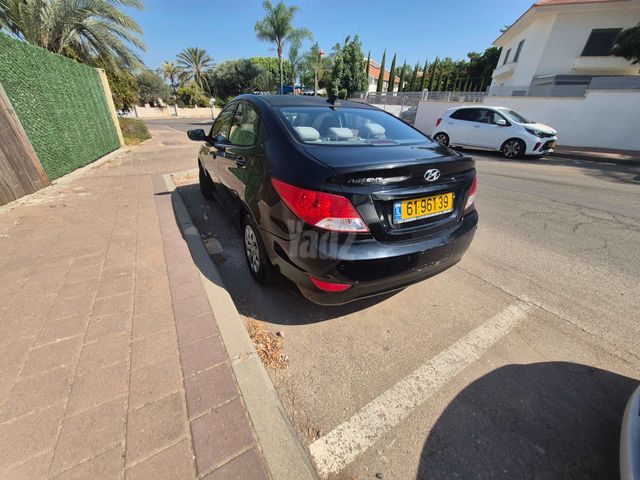 יונדאי אקסנט i25