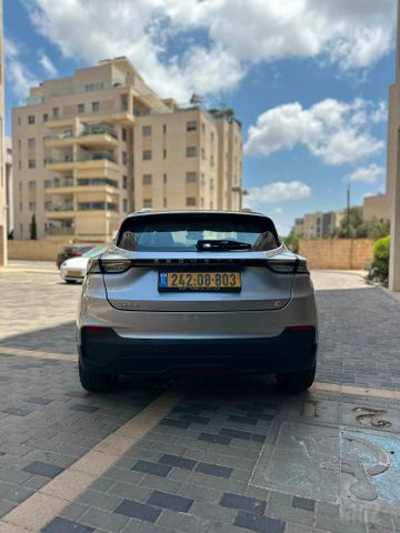 ג׳ילי Geometry C