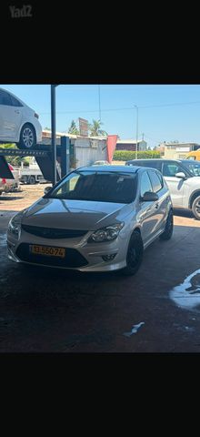 יונדאי i30
