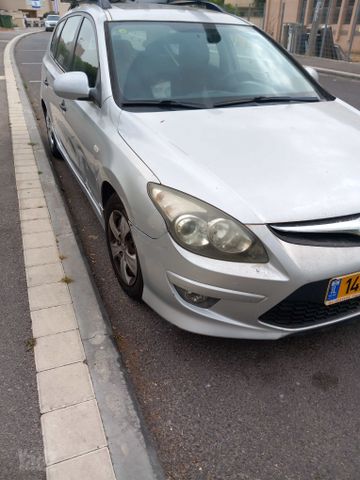 יונדאי i30