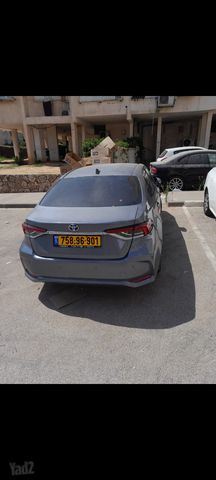 מודעת רכב טויוטה קורולה