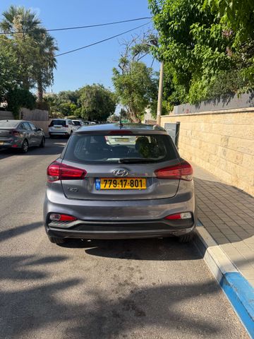 יונדאי i20