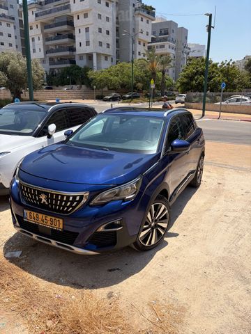 פיג'ו 3008