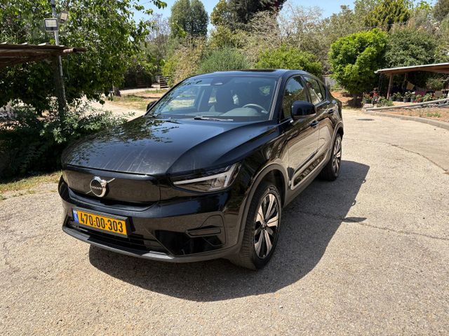 וולוו C40