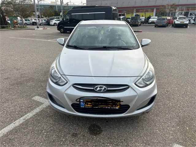 יונדאי אקסנט i25