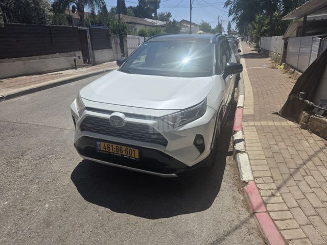 טויוטה C-HR