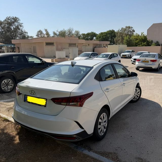יונדאי אקסנט i25