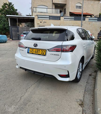 לקסוס CT
