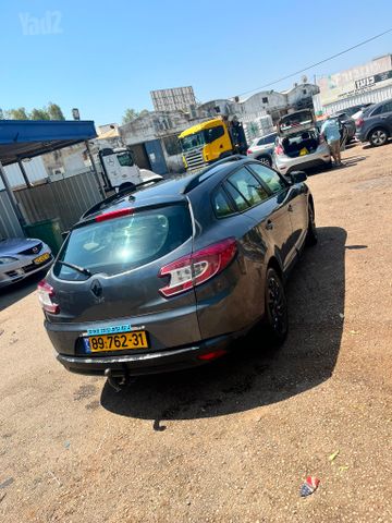 רנו פלואנס