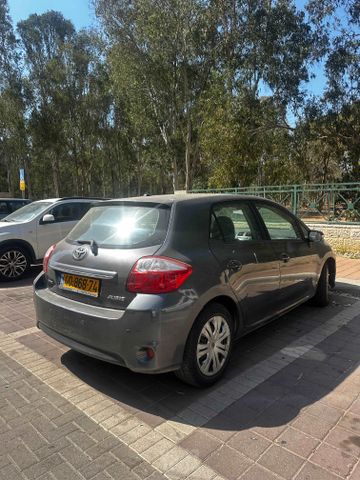 טויוטה אוריס