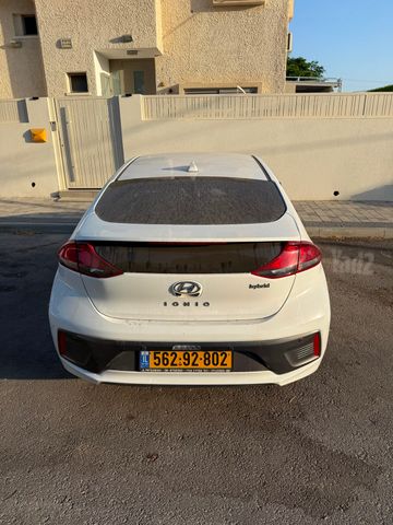 יונדאי איוניק