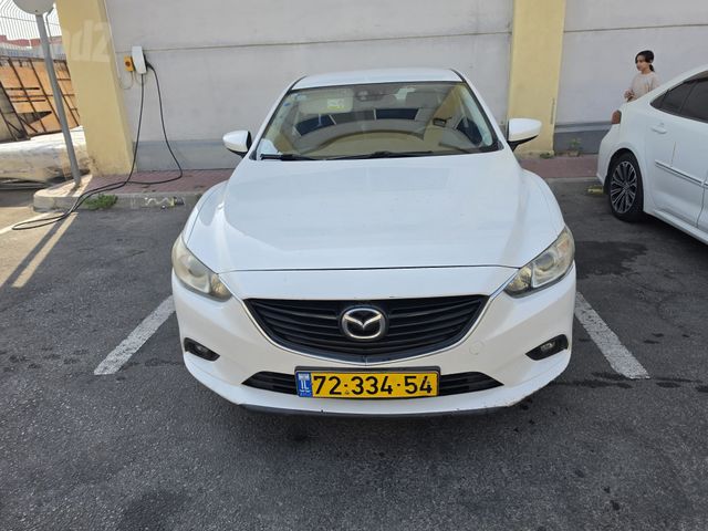 6 Luxury אוט׳ סדאן 4 דל 2.0 (155 כ״ס)