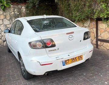 מודעת רכב מאזדה 3