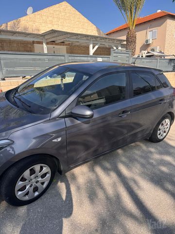 מודעת רכב יונדאי i20