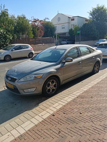 פורד מונדאו