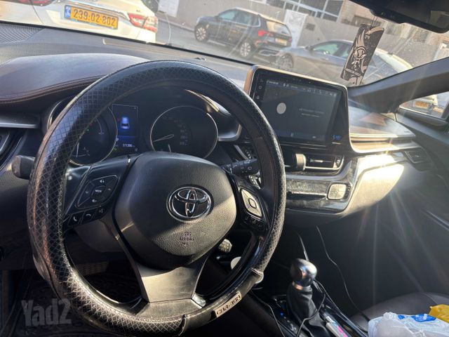 טויוטה C-HR