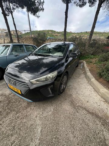 יונדאי איוניק