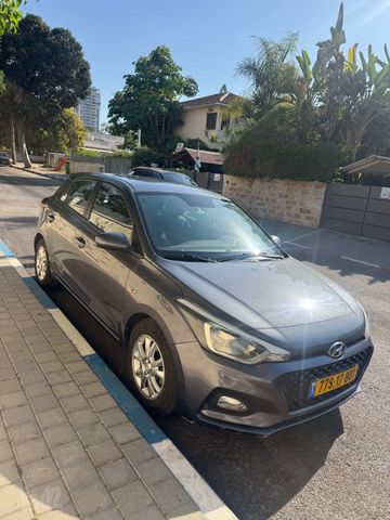 יונדאי i20