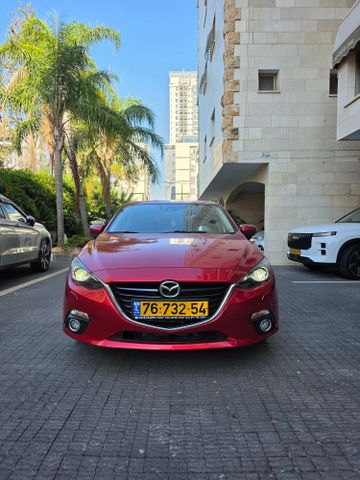 מאזדה 3