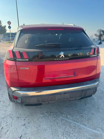 פיג'ו 3008