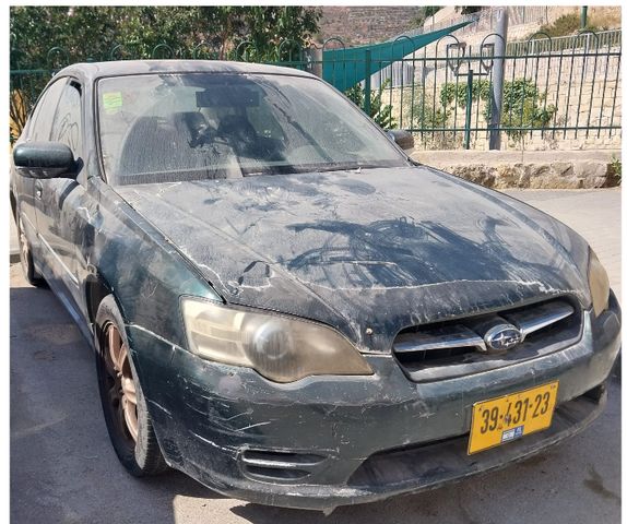 סובארו B4/לגאסי