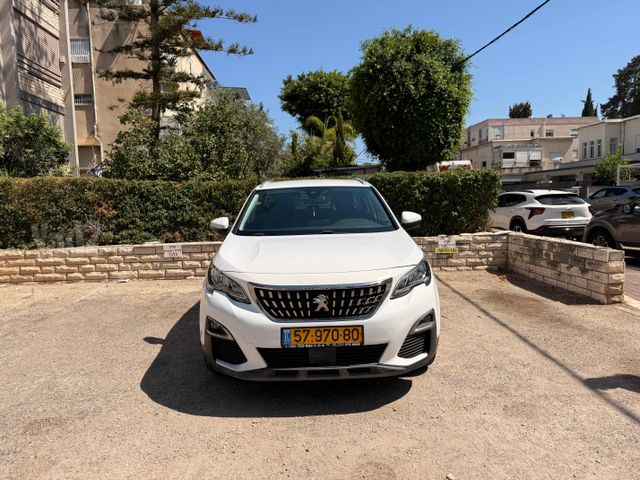 פיג'ו 3008