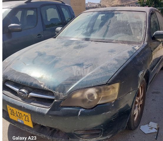 סובארו B4/לגאסי