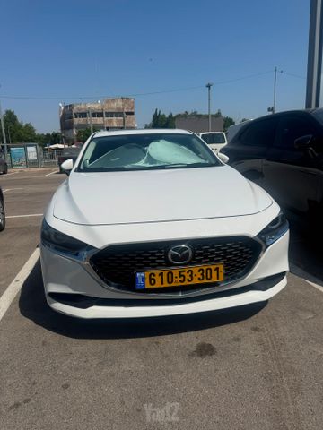 מודעת רכב מאזדה 3