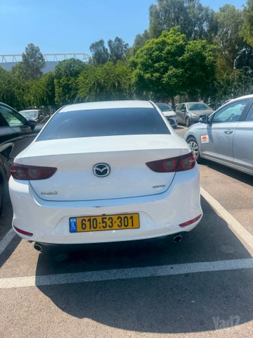 מאזדה 3