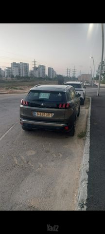 פיג'ו 3008