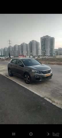 פיג'ו 3008