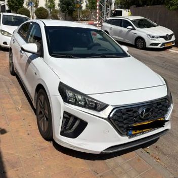 יונדאי איוניק