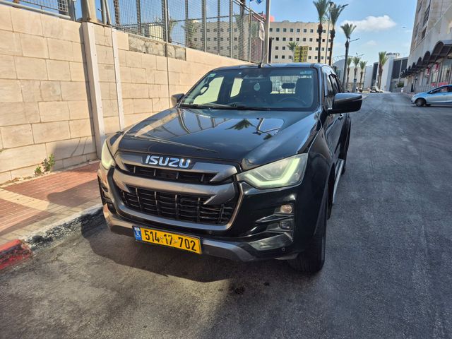 מודעת רכב איסוזו די-מקס