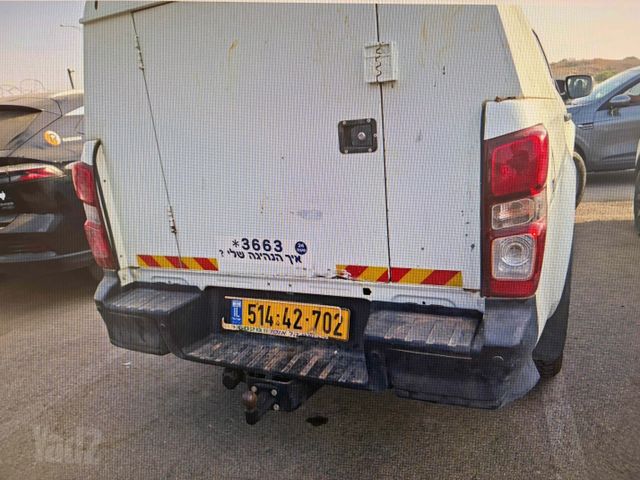 איסוזו די-מקס